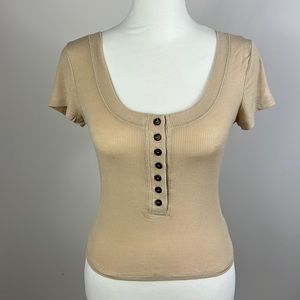 Lulu’s cream ribbed short sleeve scoop neckline top size small New with Tags